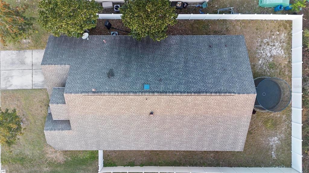 待售: $384,500 (4 贝兹, 2 浴室, 2106 平方英尺)