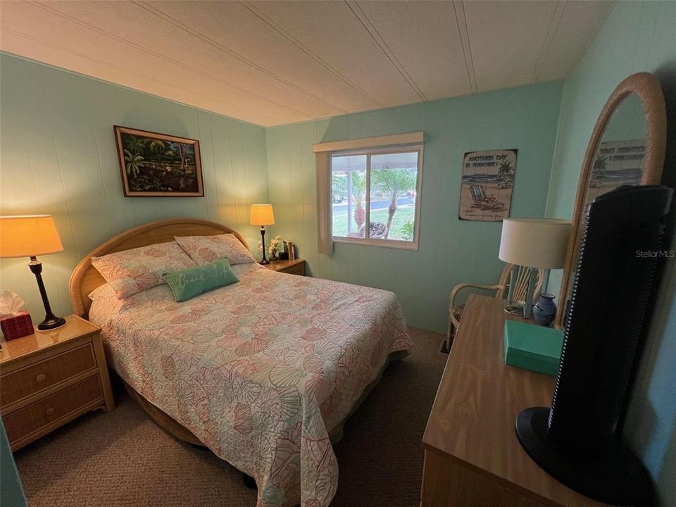 Active With Contract: $98,500 (2 beds, 2 baths, 856 Square Feet)