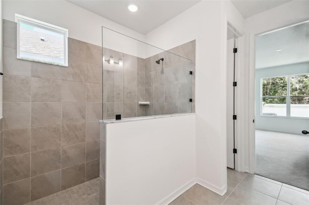 Под контрактом: $334,900 (2 спален, 2 ванн, 1698 Квадратных фут)