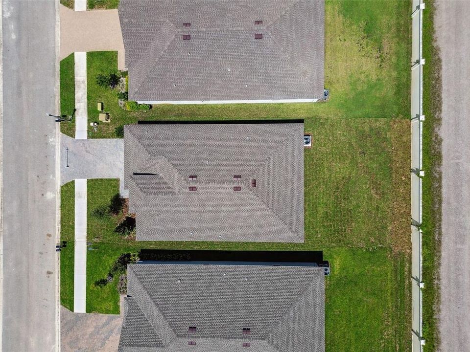 Под контрактом: $334,900 (2 спален, 2 ванн, 1698 Квадратных фут)