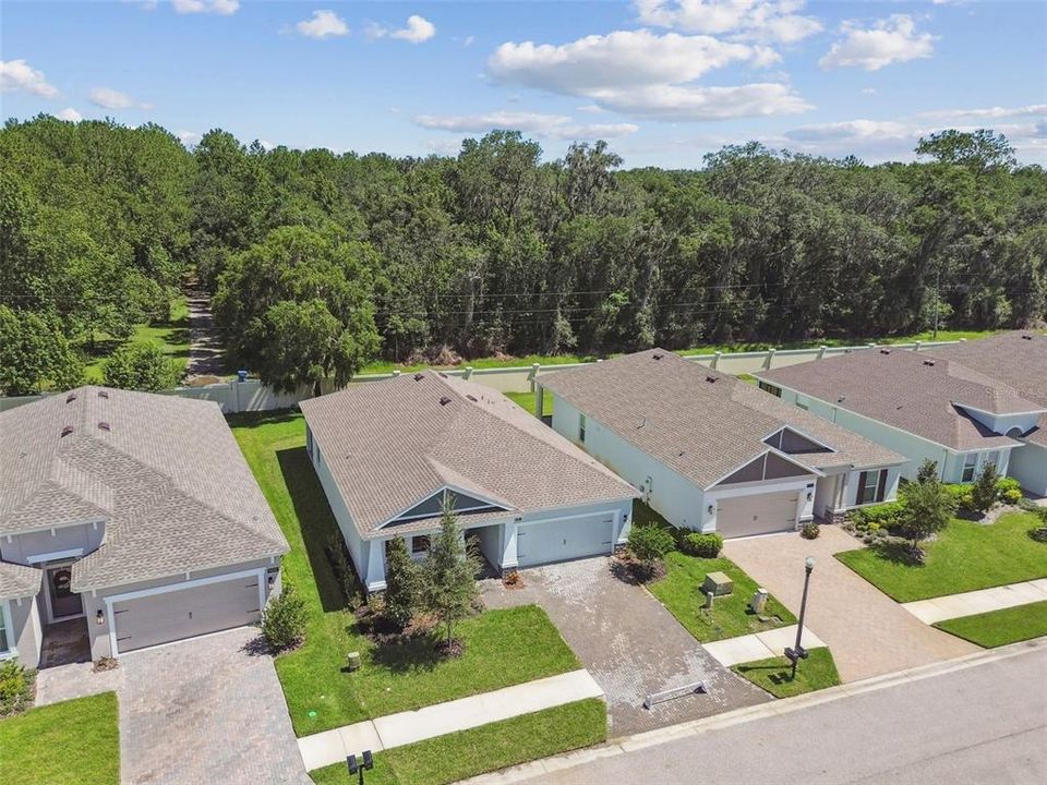 Под контрактом: $334,900 (2 спален, 2 ванн, 1698 Квадратных фут)