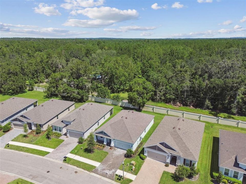 Под контрактом: $334,900 (2 спален, 2 ванн, 1698 Квадратных фут)