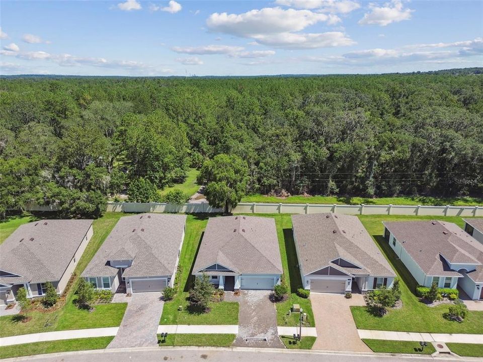 Под контрактом: $334,900 (2 спален, 2 ванн, 1698 Квадратных фут)