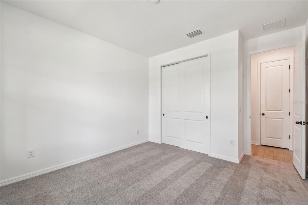 Под контрактом: $334,900 (2 спален, 2 ванн, 1698 Квадратных фут)