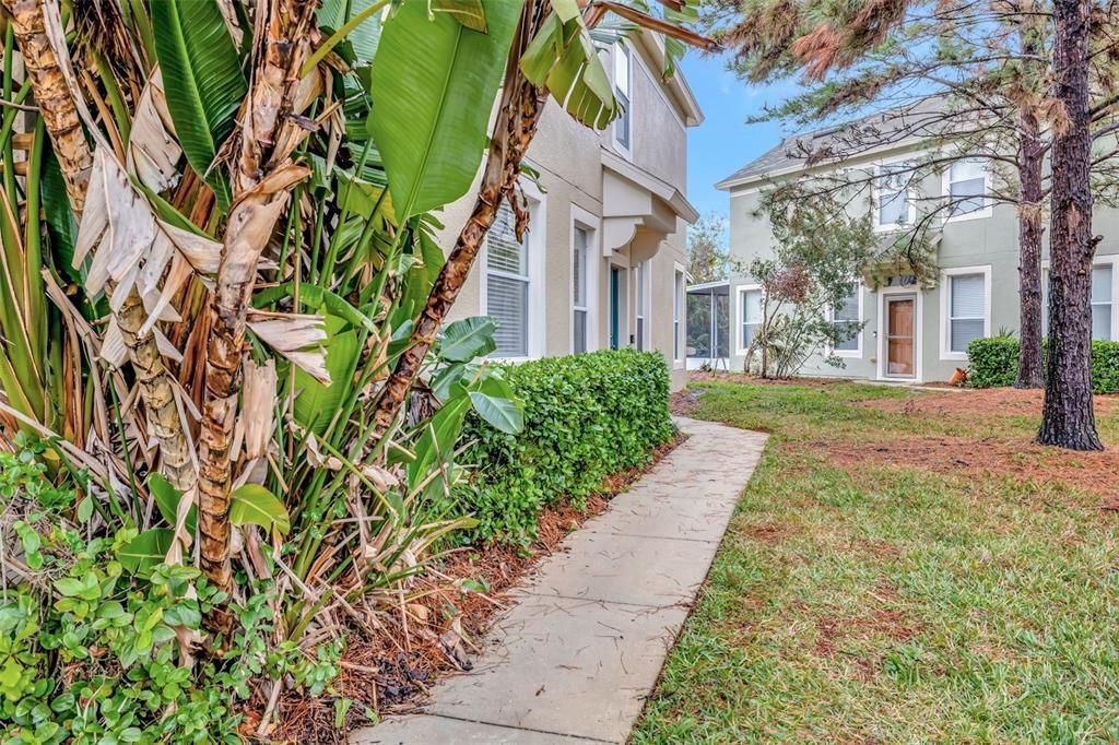 Activo con contrato: $240,000 (3 camas, 2 baños, 1684 Pies cuadrados)