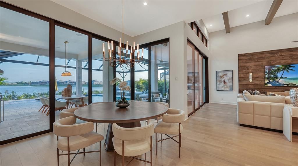 Под контрактом: $3,250,000 (3 спален, 4 ванн, 3474 Квадратных фут)