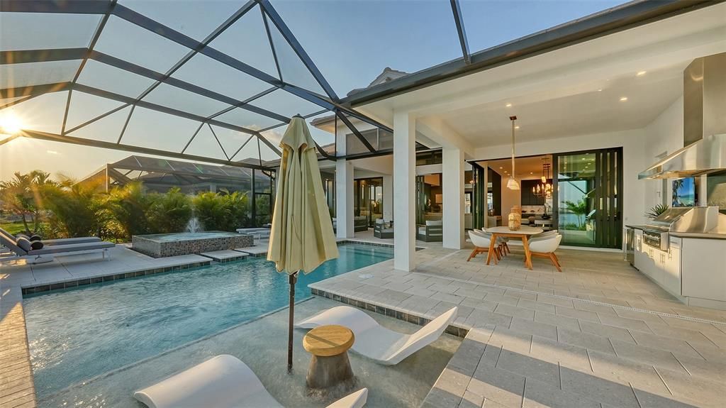 Под контрактом: $3,250,000 (3 спален, 4 ванн, 3474 Квадратных фут)