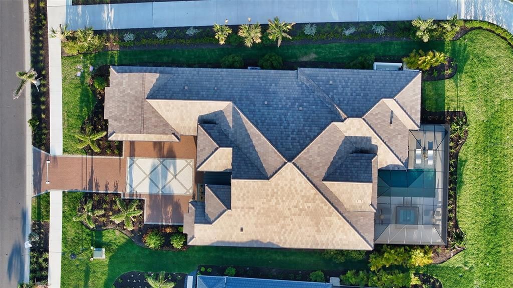 Под контрактом: $3,250,000 (3 спален, 4 ванн, 3474 Квадратных фут)