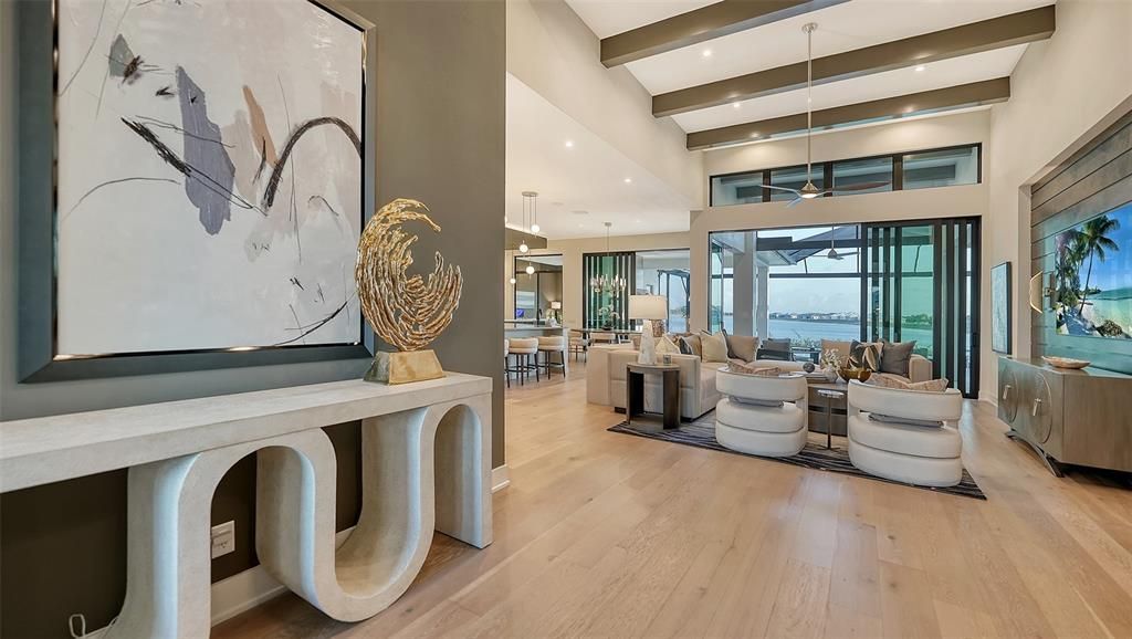 Под контрактом: $3,250,000 (3 спален, 4 ванн, 3474 Квадратных фут)