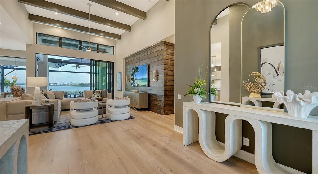 Под контрактом: $3,250,000 (3 спален, 4 ванн, 3474 Квадратных фут)