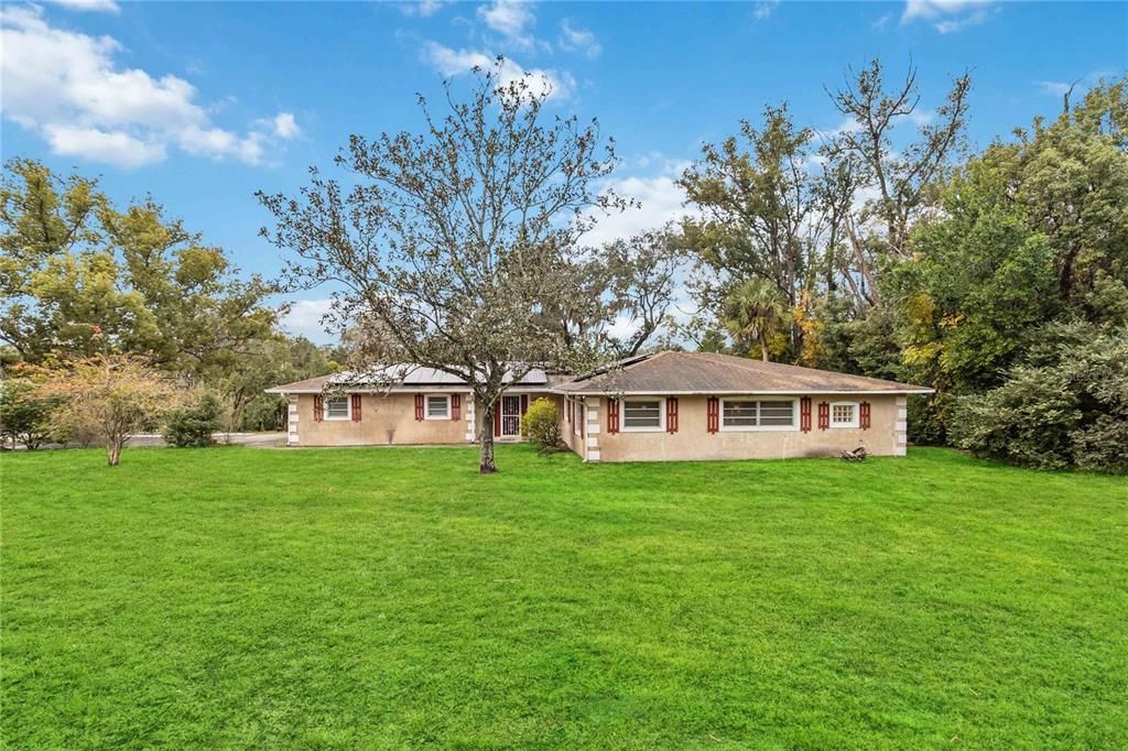 Под контрактом: $425,000 (4 спален, 3 ванн, 2801 Квадратных фут)