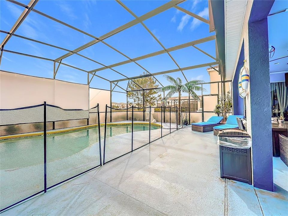 待售: $1,100,000 (9 贝兹, 7 浴室, 4594 平方英尺)