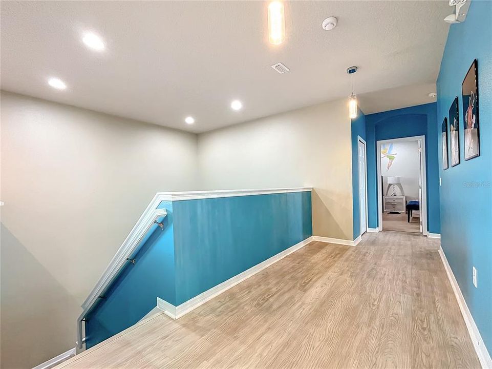 待售: $1,100,000 (9 贝兹, 7 浴室, 4594 平方英尺)