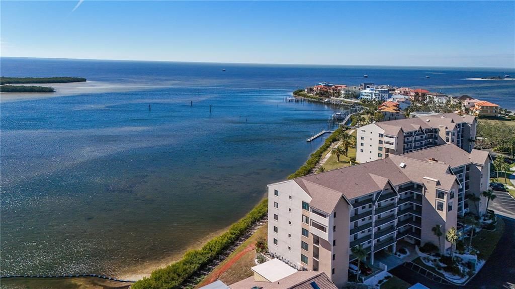 En Venta: $279,900 (2 camas, 2 baños, 1103 Pies cuadrados)