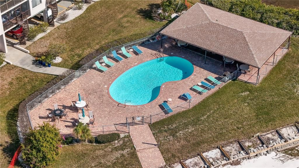 En Venta: $279,900 (2 camas, 2 baños, 1103 Pies cuadrados)