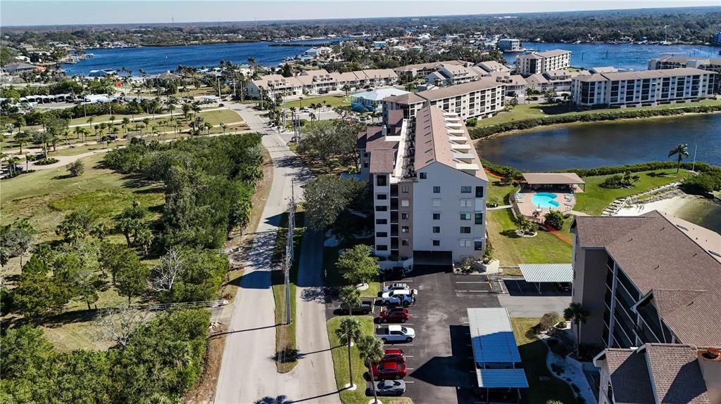 En Venta: $279,900 (2 camas, 2 baños, 1103 Pies cuadrados)