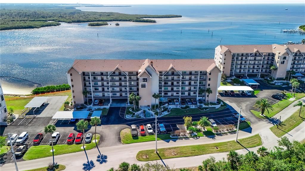 En Venta: $279,900 (2 camas, 2 baños, 1103 Pies cuadrados)