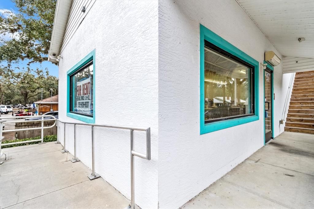 待售: $548,500 (0 贝兹, 0 浴室, 1432 平方英尺)