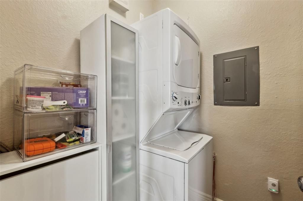 出租: $5,000 (2 贝兹, 2 浴室, 1350 平方英尺)