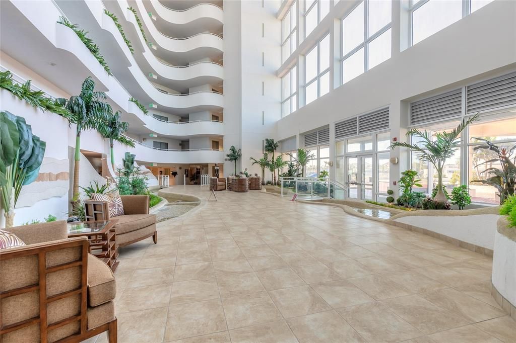 For Sale: $575,000 (2 beds, 2 baths, 1363 Square Feet)