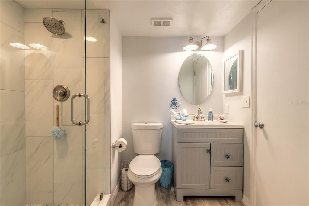 For Sale: $575,000 (2 beds, 2 baths, 1363 Square Feet)