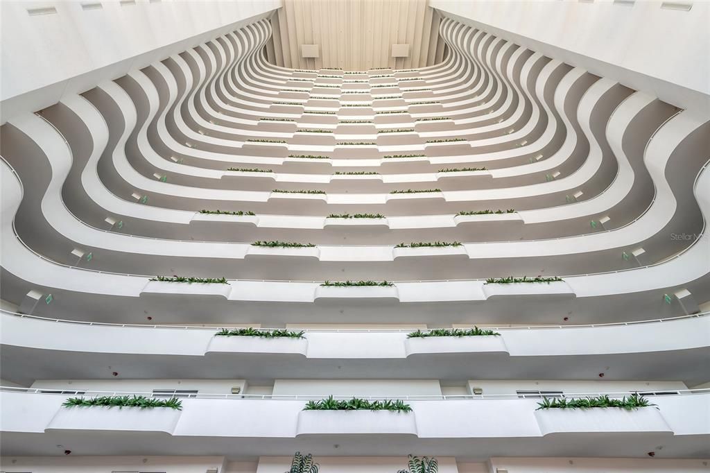 For Sale: $575,000 (2 beds, 2 baths, 1363 Square Feet)