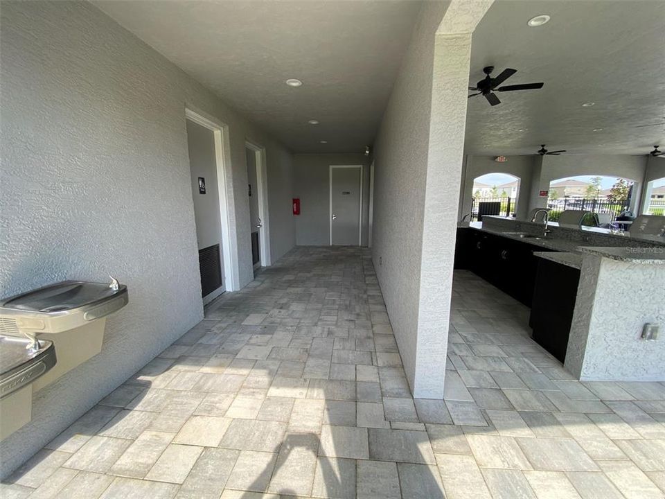 For Sale: $359,000 (4 beds, 2 baths, 2376 Square Feet)