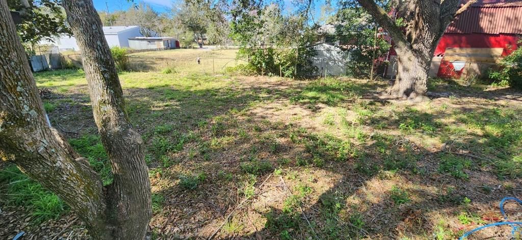 待售: $74,900 (0.25 acres)