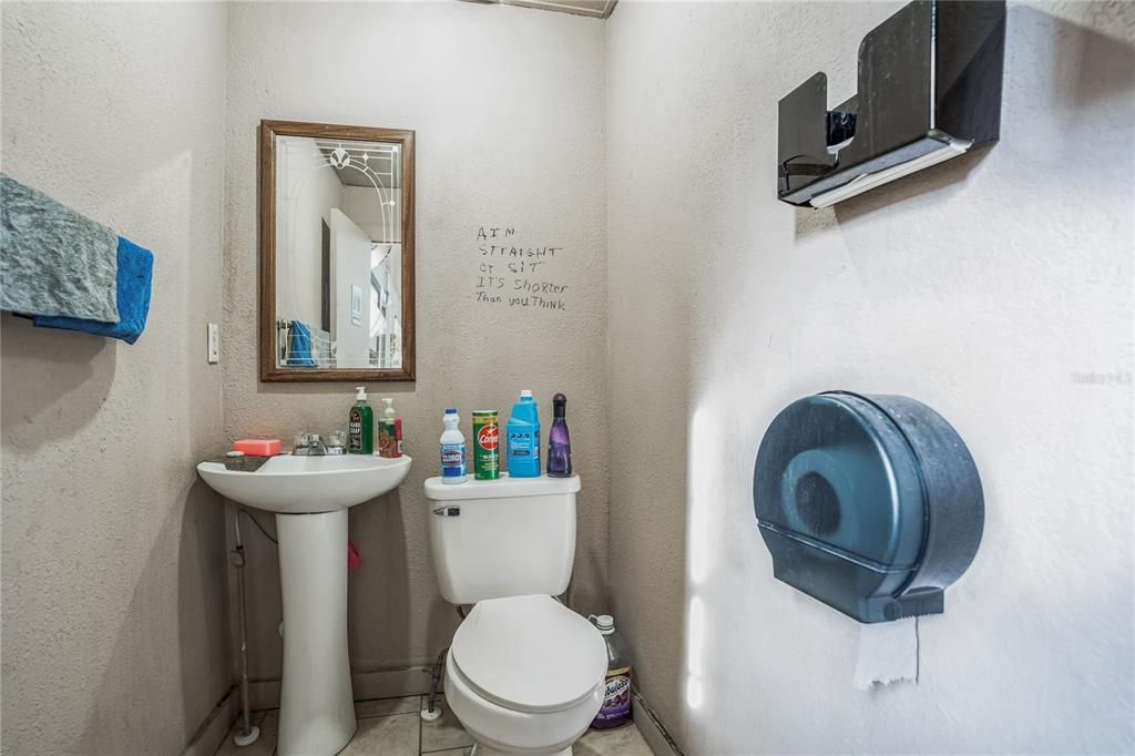 待售: $726,000 (0 贝兹, 0 浴室, 1906 平方英尺)