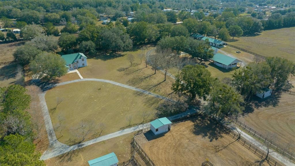 На продажу: $2,600,000 (3 спален, 2 ванн, 2225 Квадратных фут)