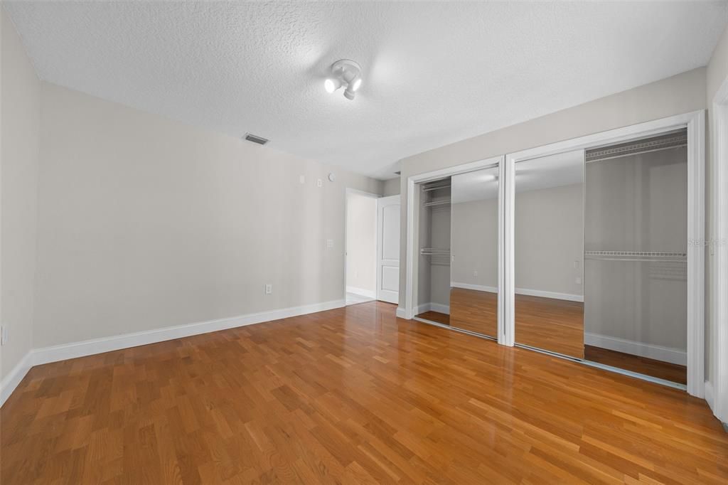 На продажу: $2,600,000 (3 спален, 2 ванн, 2225 Квадратных фут)