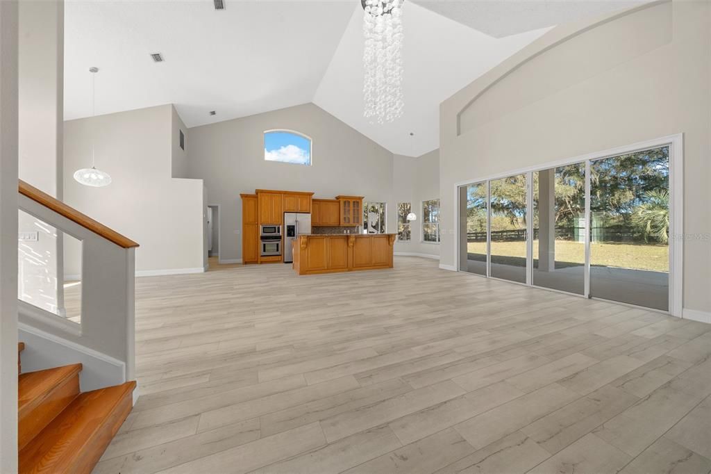 На продажу: $2,600,000 (3 спален, 2 ванн, 2225 Квадратных фут)