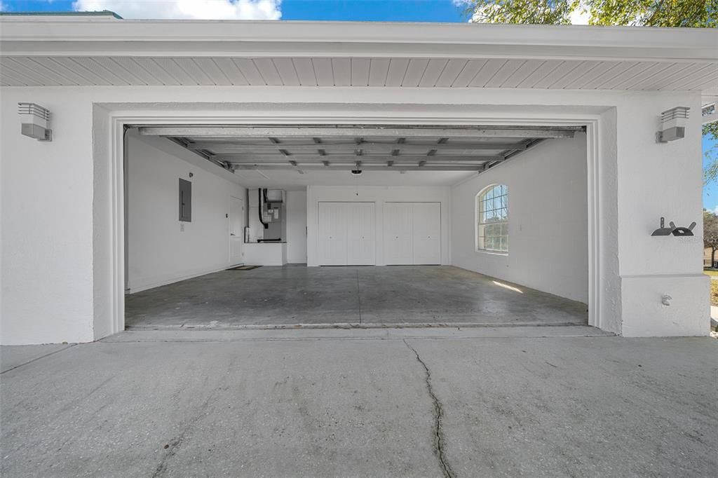 На продажу: $2,600,000 (3 спален, 2 ванн, 2225 Квадратных фут)