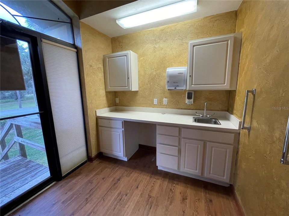 На продажу: $21,000 (0 спален, 0 ванн, 1400 Квадратных фут)