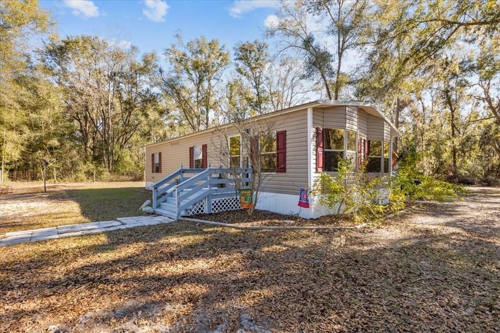 Recently Sold: $239,900 (3 beds, 2 baths, 1012 Square Feet)