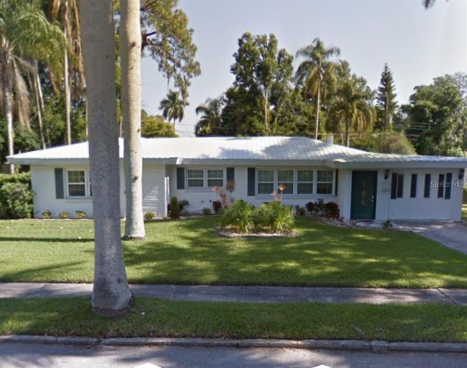 Recently Sold: $195,000 (3 beds, 3 baths, 1882 Square Feet)