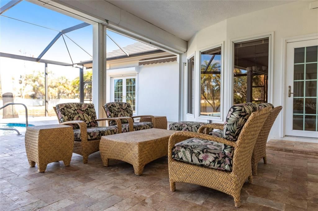 Active With Contract: $849,500 (3 beds, 2 baths, 2865 Square Feet)