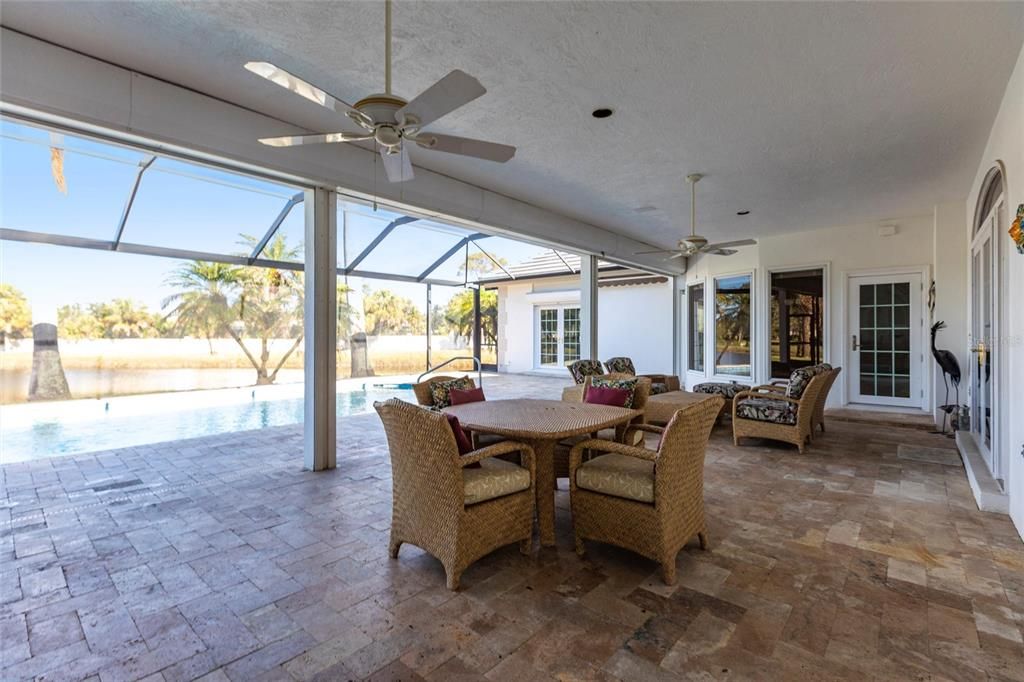 Active With Contract: $849,500 (3 beds, 2 baths, 2865 Square Feet)