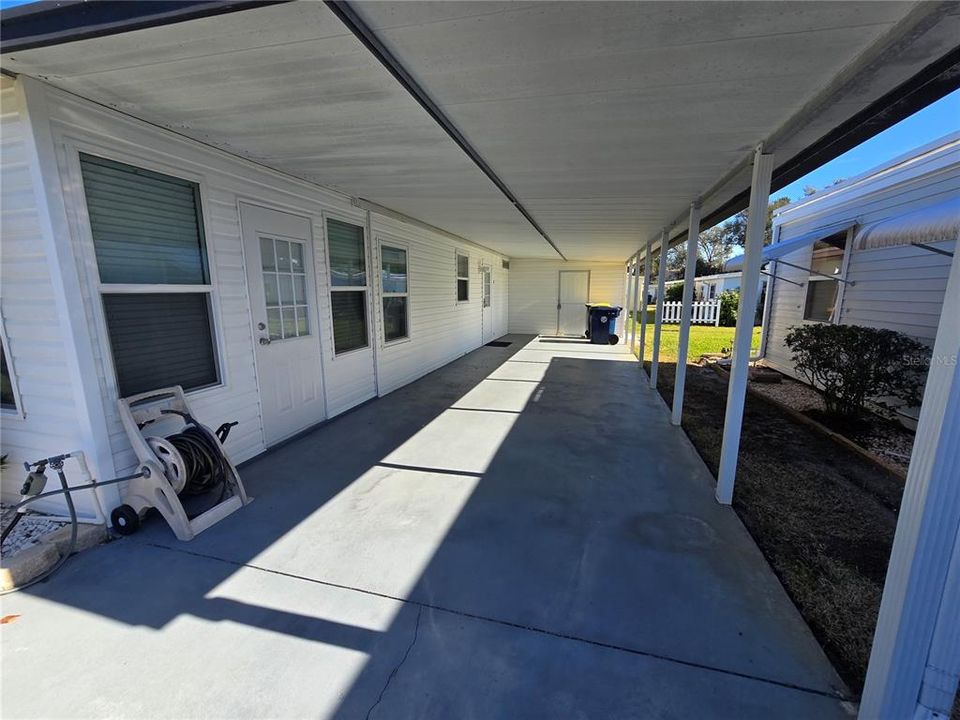 Под контрактом: $118,000 (2 спален, 2 ванн, 1008 Квадратных фут)