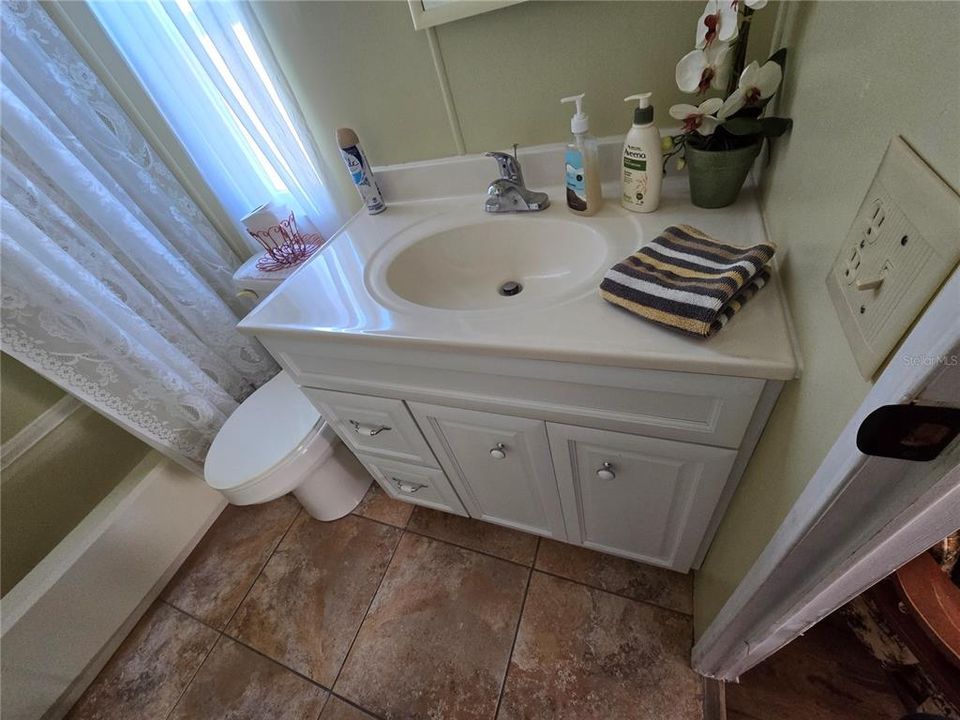 Под контрактом: $118,000 (2 спален, 2 ванн, 1008 Квадратных фут)