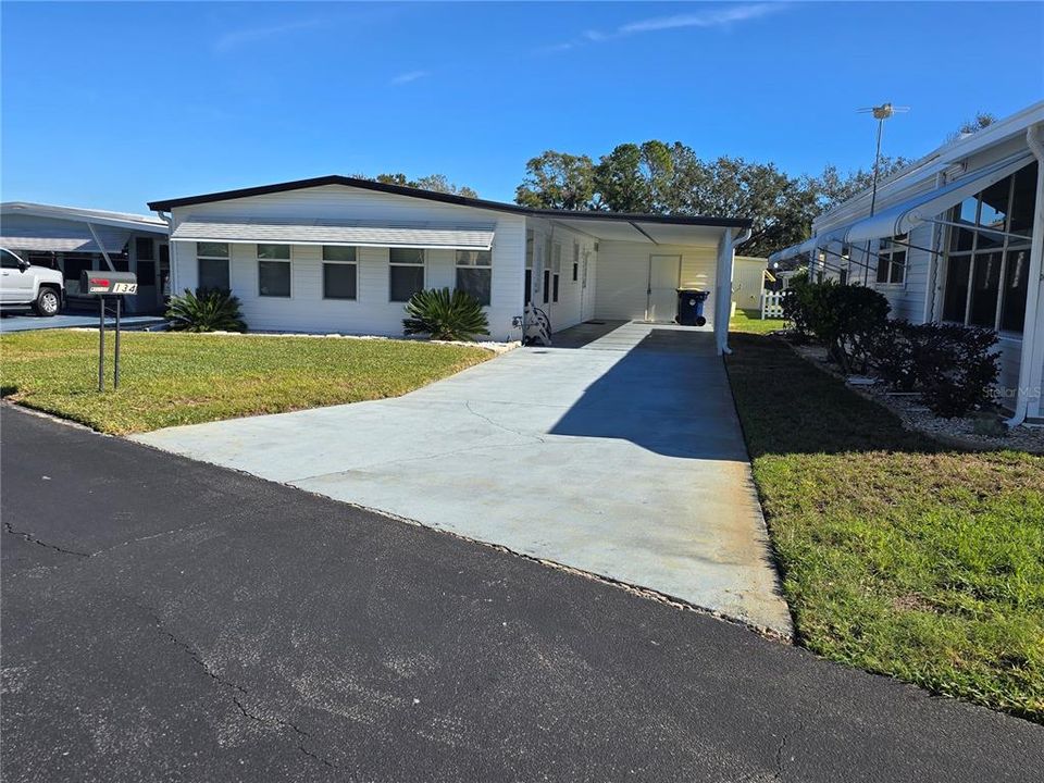 Под контрактом: $118,000 (2 спален, 2 ванн, 1008 Квадратных фут)