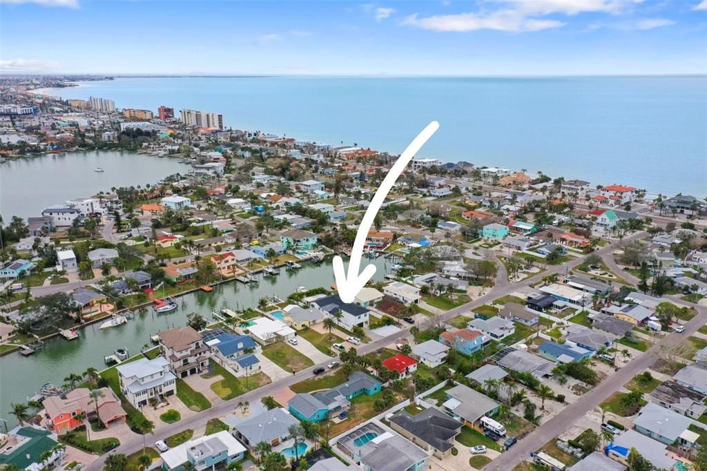 На продажу: $1,999,900 (4 спален, 3 ванн, 3715 Квадратных фут)