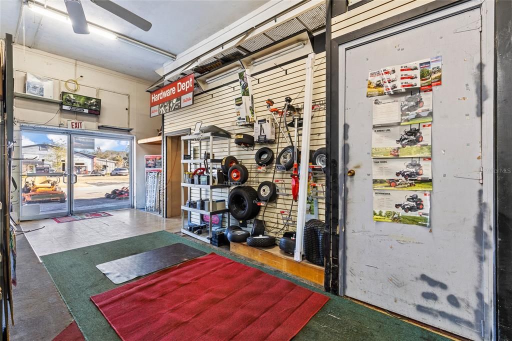 На продажу: $599,900 (0 спален, 0 ванн, 0 Квадратных фут)