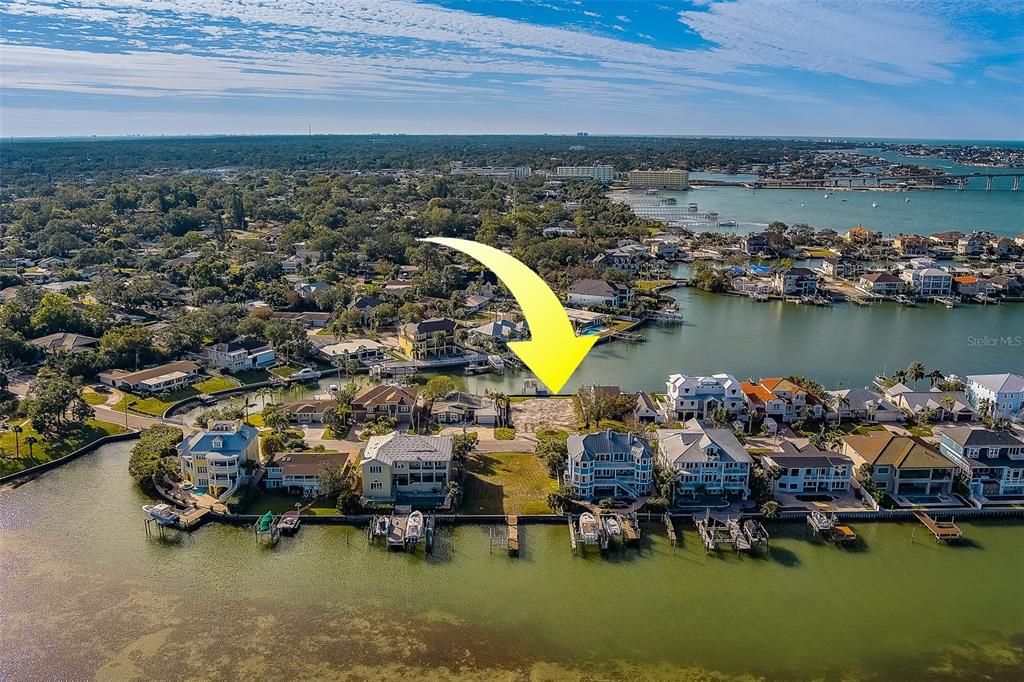 На продажу: $1,000,000 (0.21 acres)