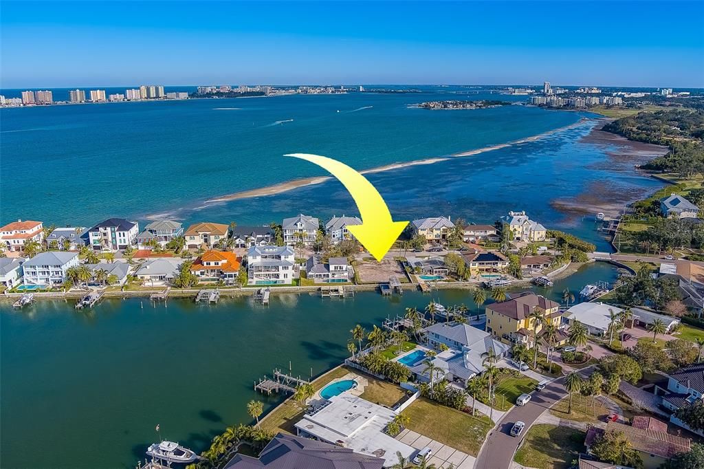 На продажу: $1,000,000 (0.21 acres)