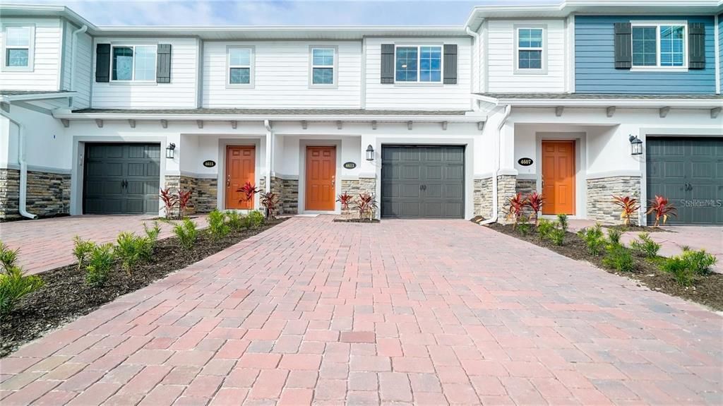 Recently Sold: $388,990 (3 beds, 2 baths, 1362 Square Feet)