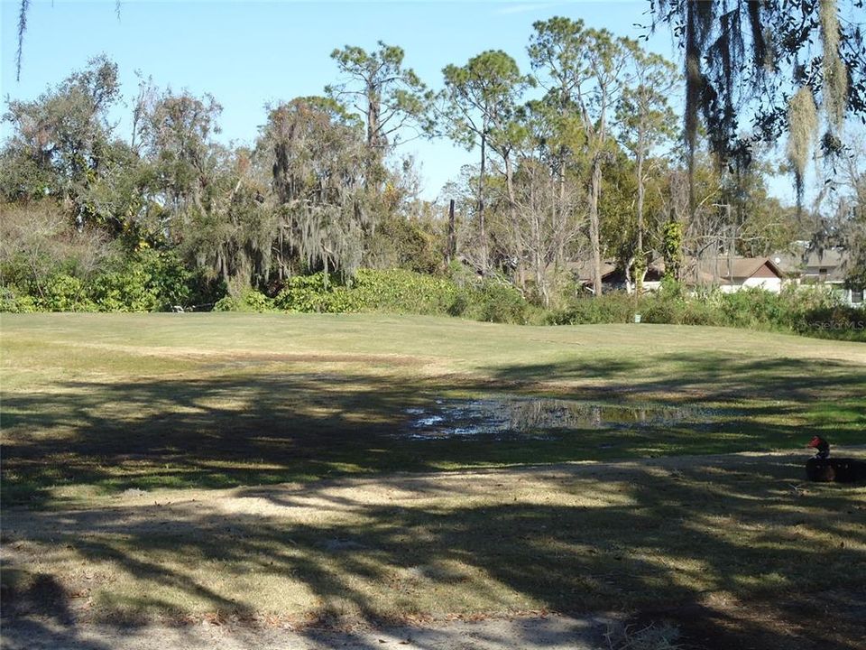 На продажу: $99,500 (0.35 acres)