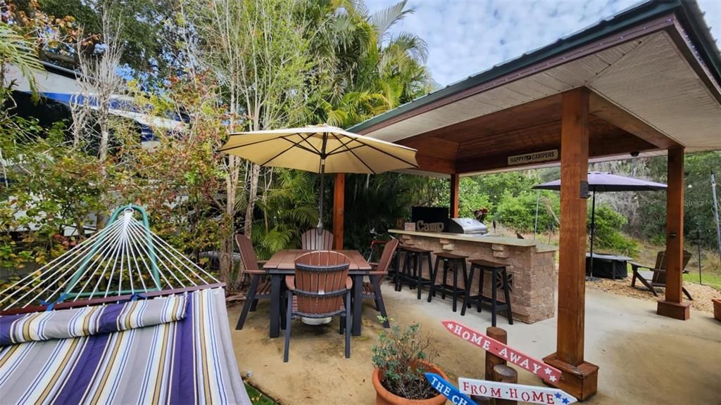 Vendido Recientemente: $180,000 (0.06 acres)