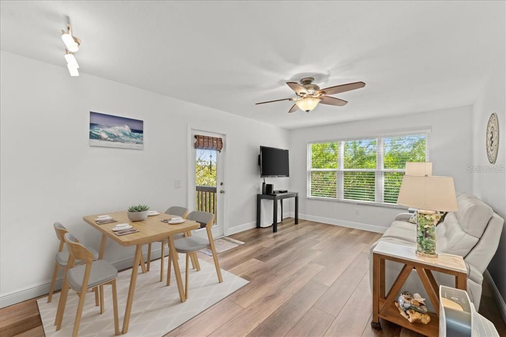 待售: $195,000 (2 贝兹, 2 浴室, 1010 平方英尺)