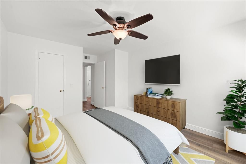 待售: $195,000 (2 贝兹, 2 浴室, 1010 平方英尺)